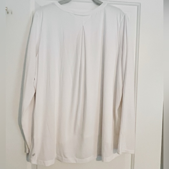 Athleta Like New Long Sleeve White Top with Back Pleat - Picture 2 of 6